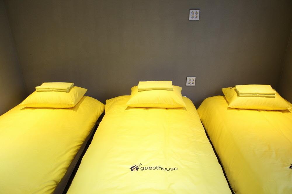 24 Guesthouse Garosugil - Gangnam Seoul Room photo